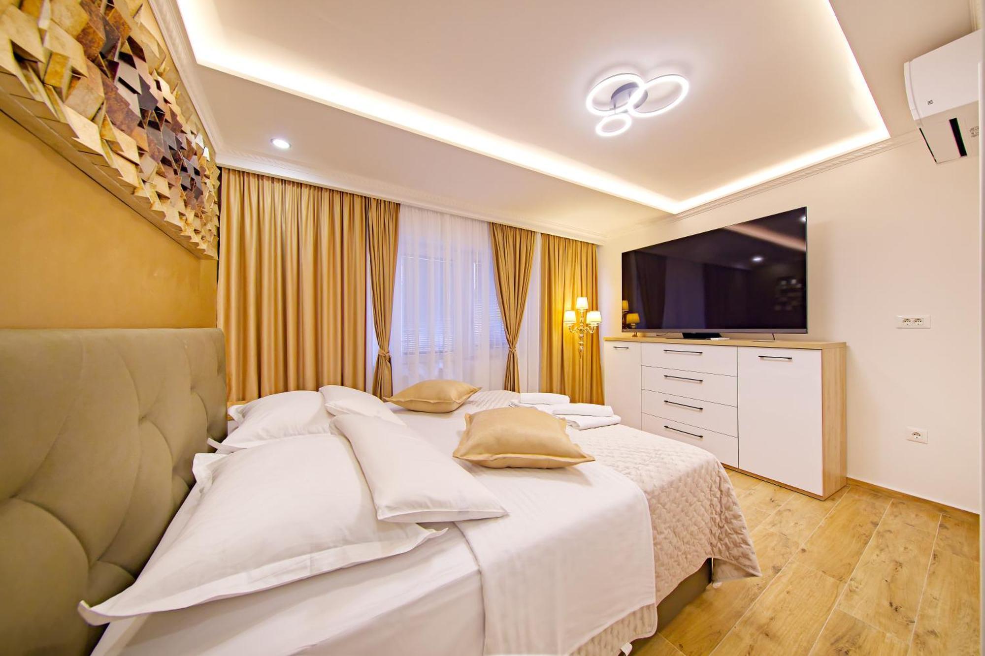 Private Room Niko Skradin Exterior photo